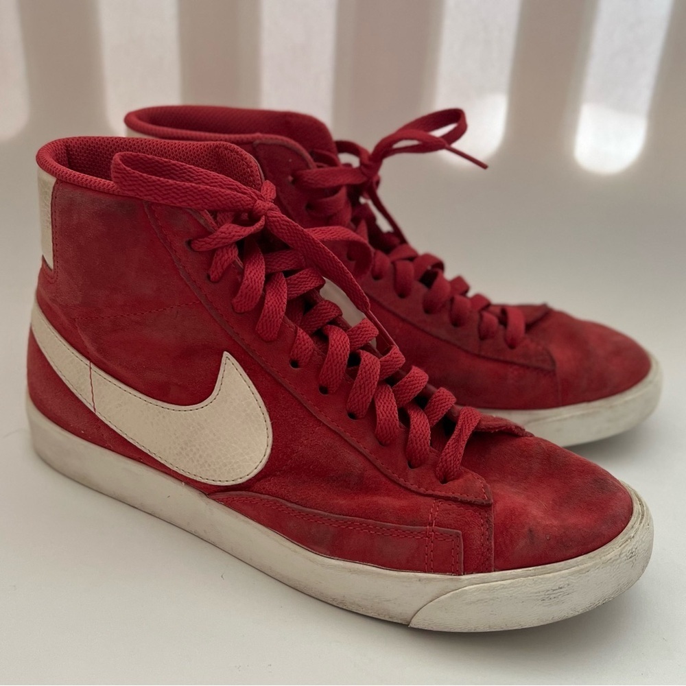 NIKE Womens Size 9 Blazer Mid Vntg 917862-602 Suede Lace Up Red Sneakers 2017 - Picture 5 of 6